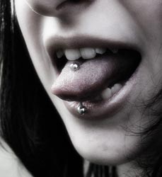 Piercing à la langue 2