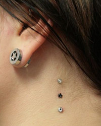 Piercing Microdermal Fille 2