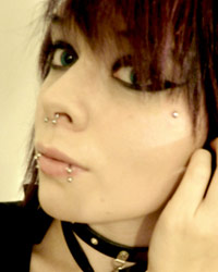 Piercing Microdermal Fille