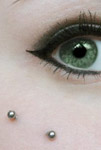 Piercing anti-arcade (Larme de chat)